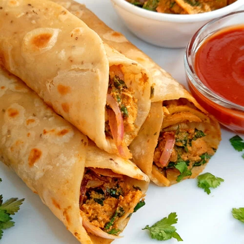 Cách làm món ăn đường phố Chicken Kathi Roll chuẩn Ấn Độ